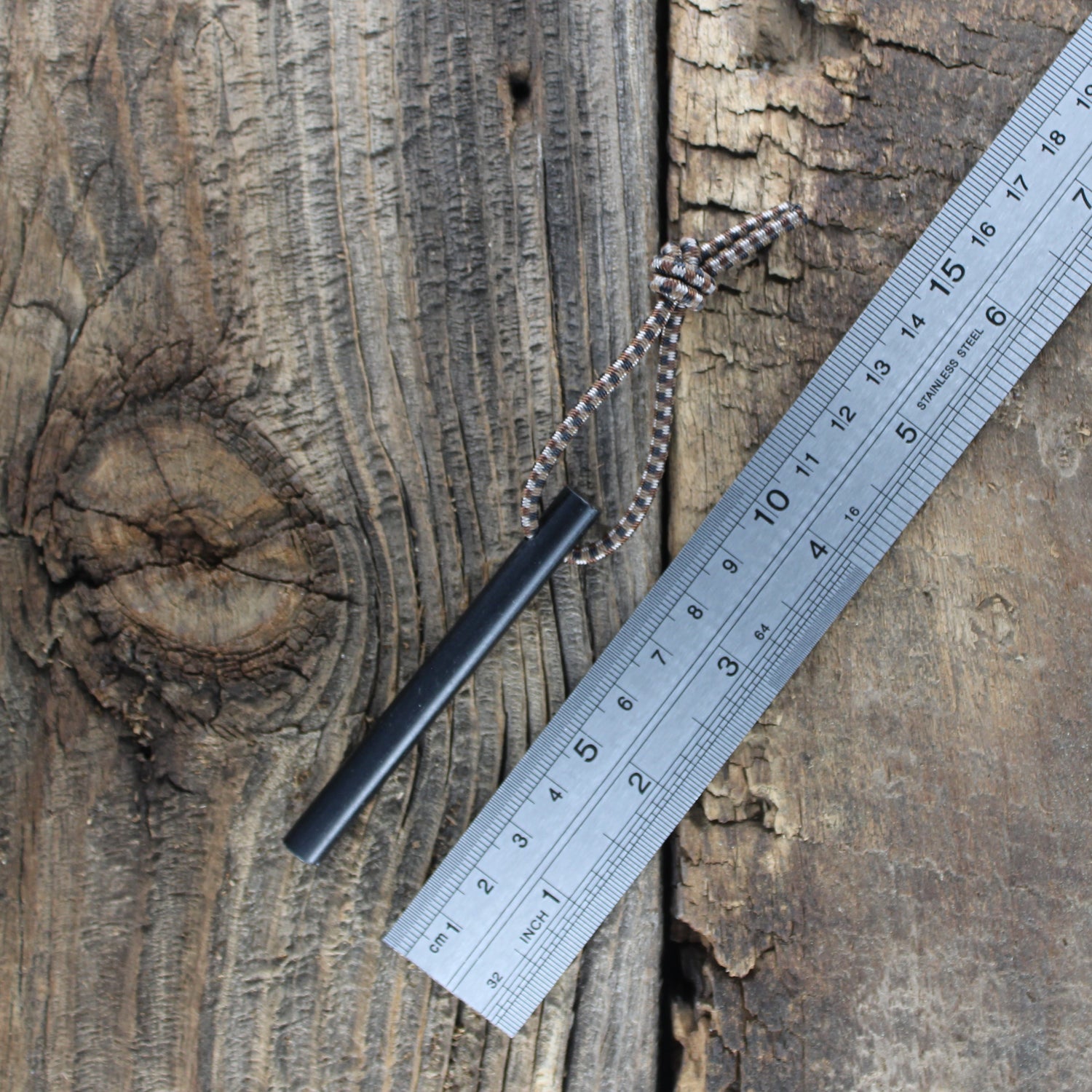 SlicKnives Ferro Rod - Standard w/ Brown Camo Shock Cord Lanyard
