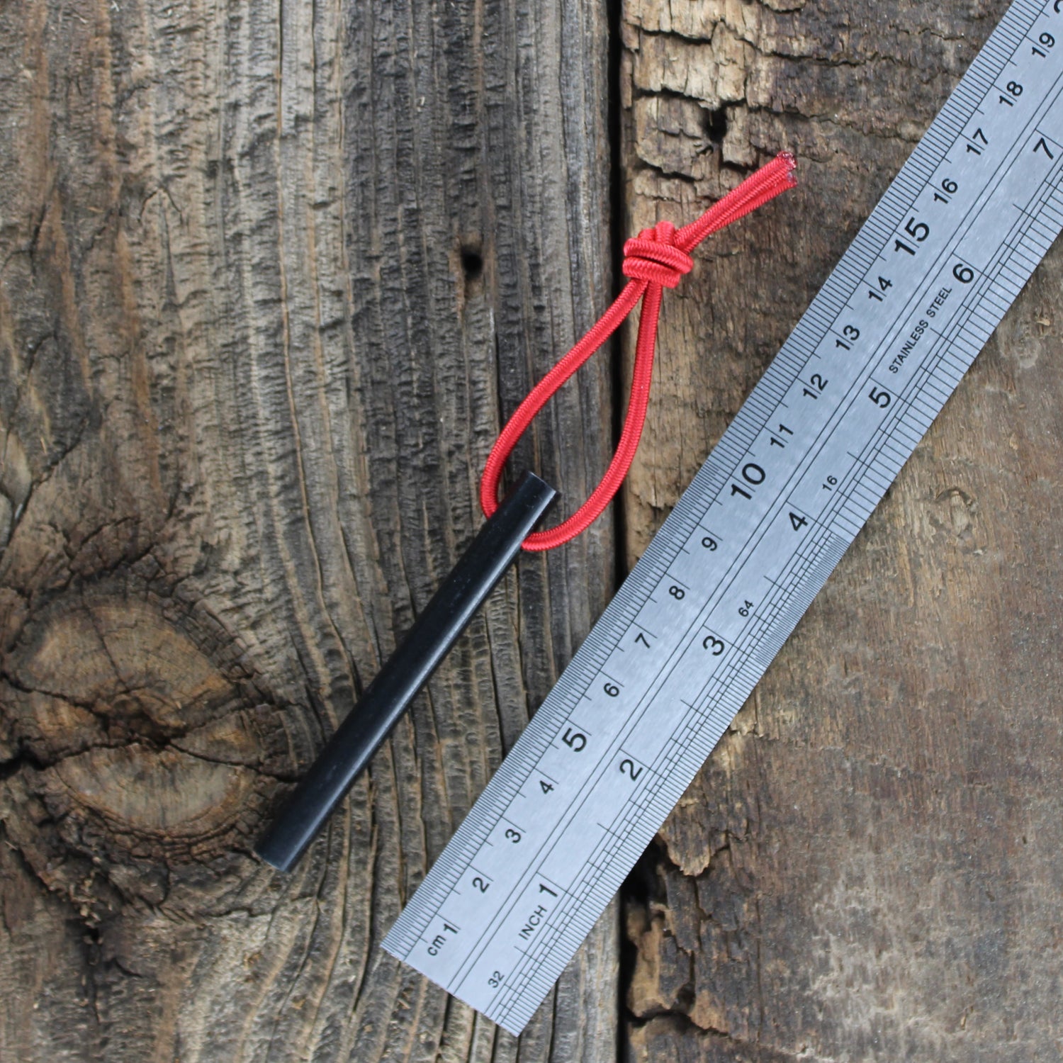 SlicKnives Ferro Rod - Standard w/ Red High Visibility Shock Cord Lanyard